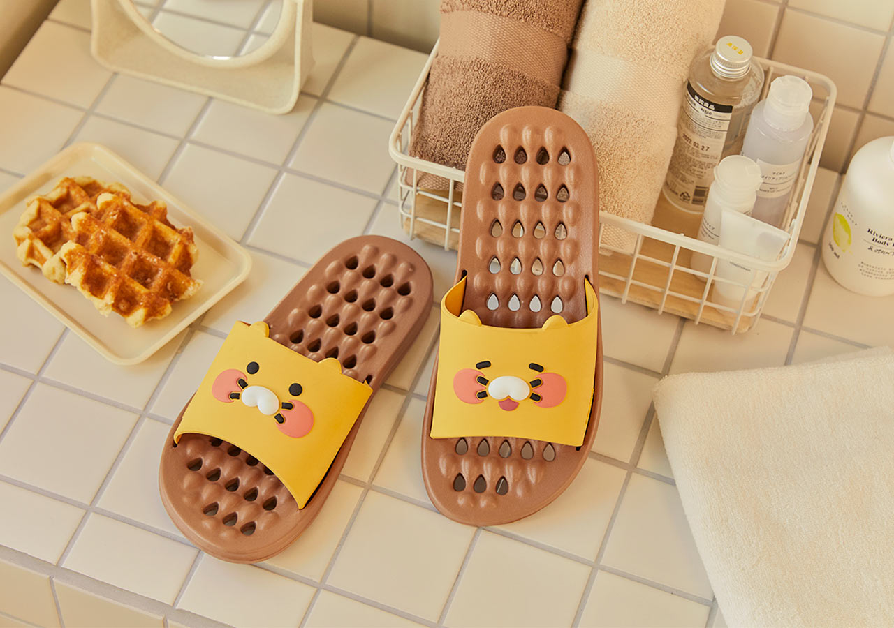 Kakao Friends: Choonsik Bathroom Slippers 춘식이 욕실슬리퍼