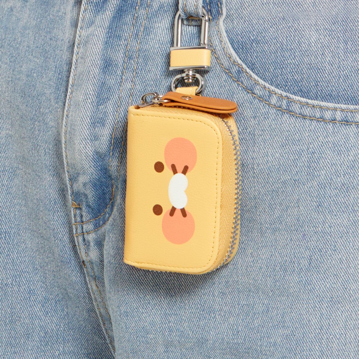 Kakao Friends: Pocket Smart Key Case Choonsik 포켓 스마트키 케이스_춘식이