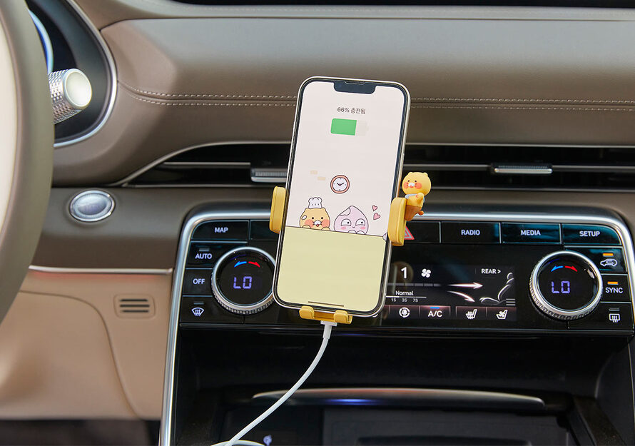 Kakao Friends: Car Charging Phone Holder Choonsik 춘식이 오토 무선 충전 거치대