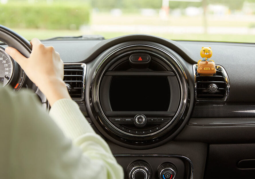 Kakao Friends:: Car Air Freshener - Driving Ryan 차량용 방향제 드라이빙 라이언