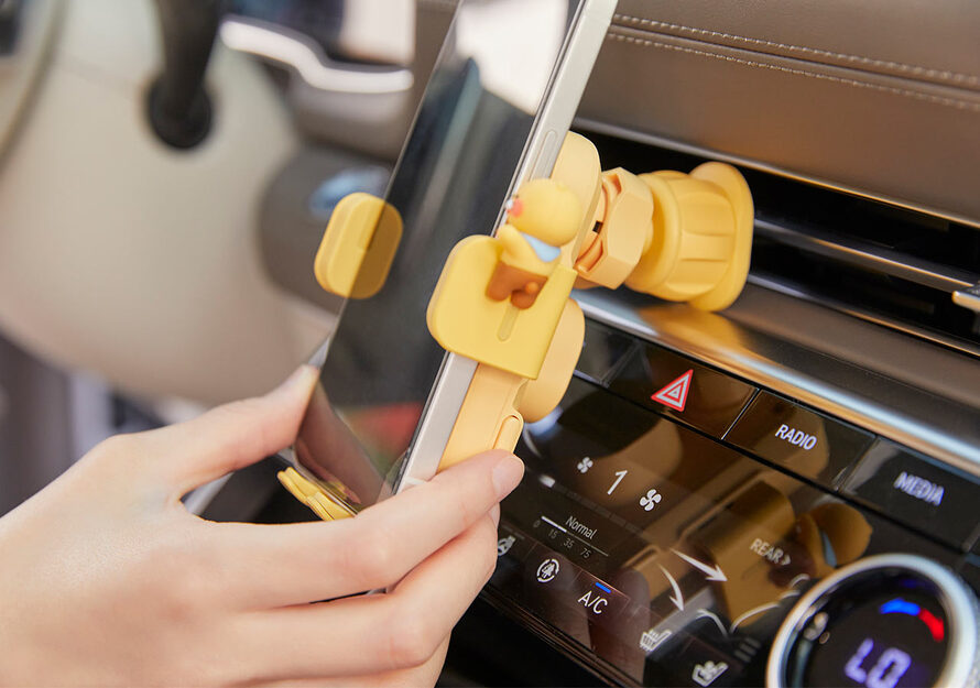 Kakao Friends: Car Charging Phone Holder Choonsik 춘식이 오토 무선 충전 거치대