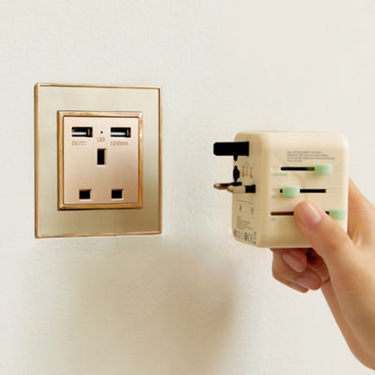 [KAKAO FRIENDS] Travel Multi Adapter - 여행용 멀티 어댑터