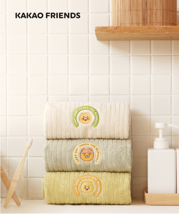 KAKAO FREINDS: Premium Towel Set (Ryan & Choonsik) - 40cm x 80cm (15.8" x 31.5")