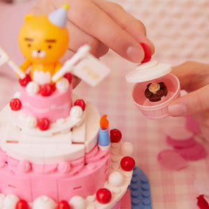 Kakao Friends: Cake Brick Figure - Ryan & Choonsik	라이언 춘식이 케잌 브릭 피규어
