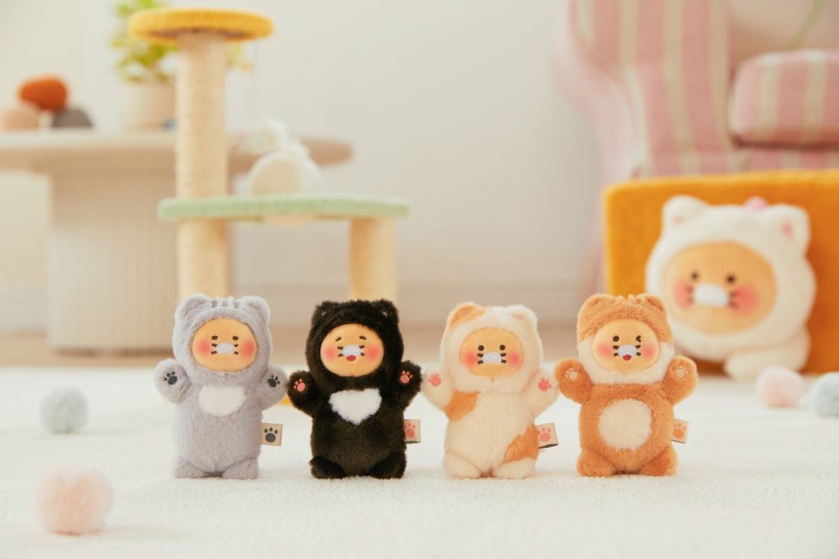 [KAKAO FRIENDS] Plush Toy Keyring Gray Meow Choonsik - 춘식이는 최고양 키링 인형 그레이냥 춘식이