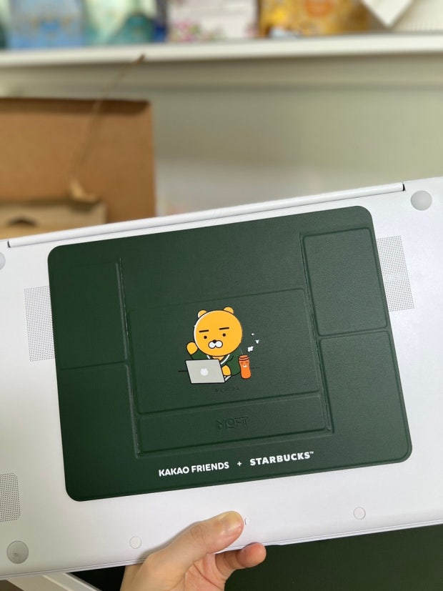 K- Starbucks x Kakao Friends] My Buddy Ryan Laptop Stand