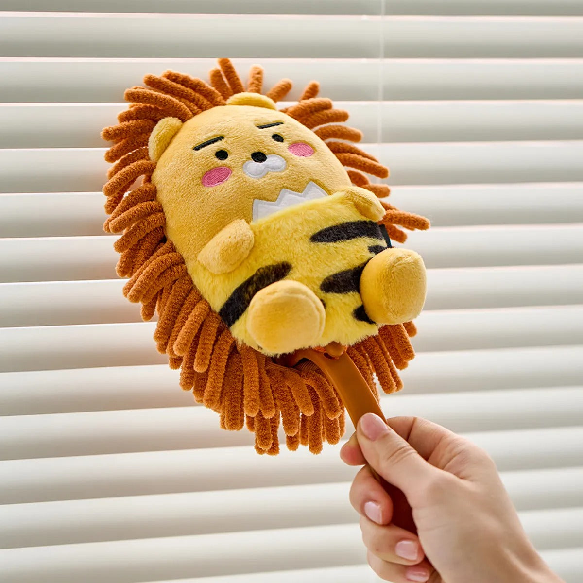 [KAKAO FRIENDS] Car Duster Ryan - 라이언 차량용 먼지털이