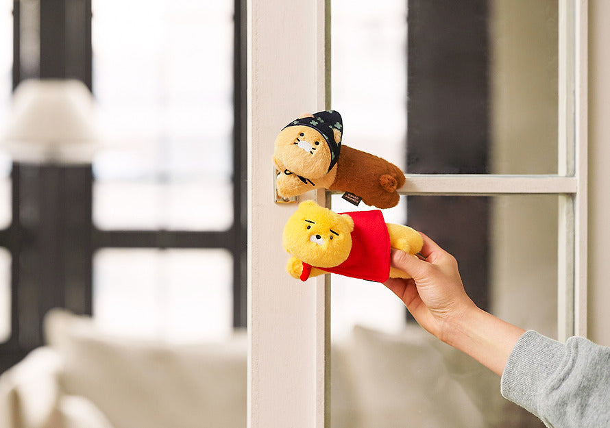 [KAKAO FRIENDS] Choonsik Clover Bandana Doorknob Cover - 클로버 두건 문고리 커버 인형 춘식이