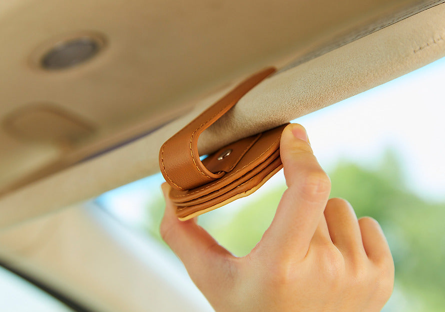 [KAKAO FRIENDS] Choonsik Car Sunglass Holder	차량용 선글라스 거치대_춘식이